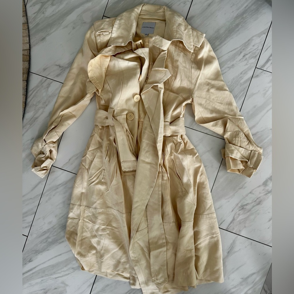 Silk trenchcoat